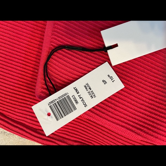 NWT Aritzia Dress Size Small - Picture 2 of 3